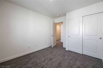 Building Photo - 12749 Epperly St