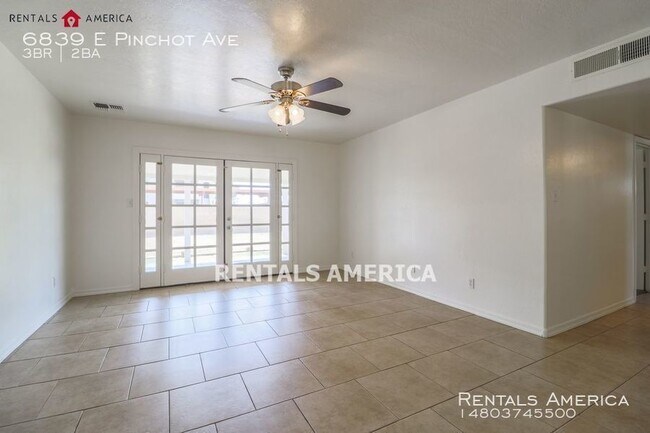 Foto del edificio - 6839 E Pinchot Ave