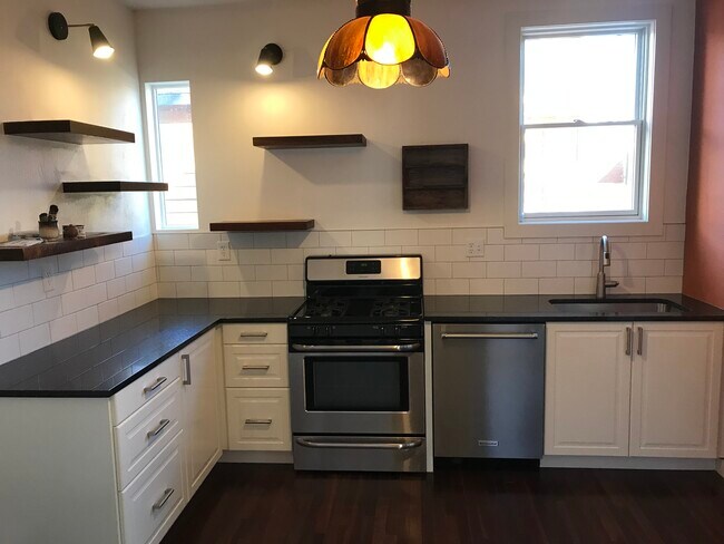 Foto del edificio - 103 W Cannon St