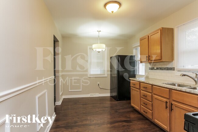 Foto del edificio - 21939 Millard Ave