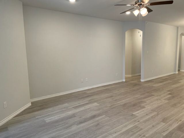 Foto del edificio - 1051 Toledo Bend Dr