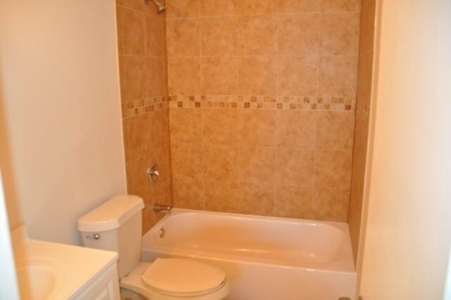 NUEVO BAÑO - 600 51st St