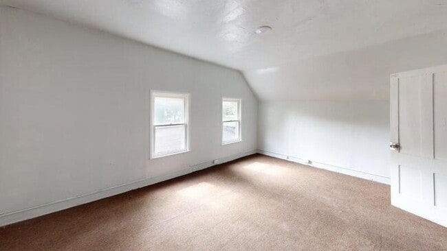 Building Photo - 70 3rd St