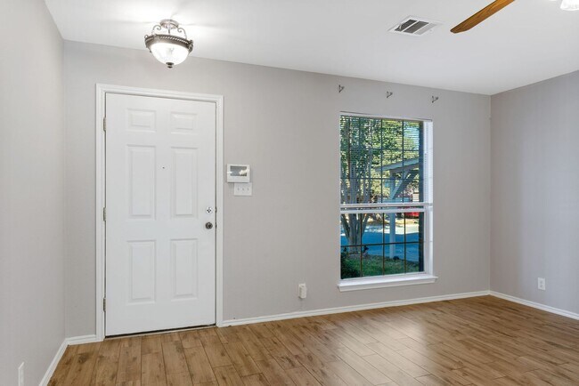 Building Photo - 6628 Richland Pl