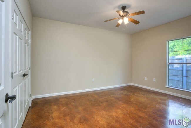 Building Photo - 3514 Yorkfield Dr