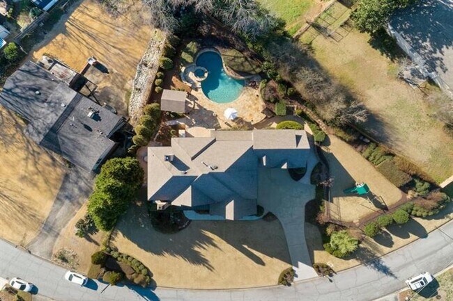 Foto del edificio - 1084 W Nancy Creek Dr NE