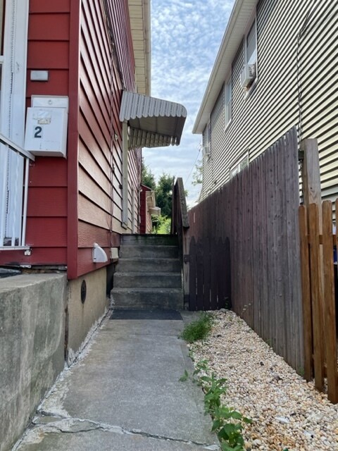Foto del edificio - 2434 Sycamore St