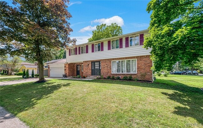 Building Photo - 71 Chaumont Dr