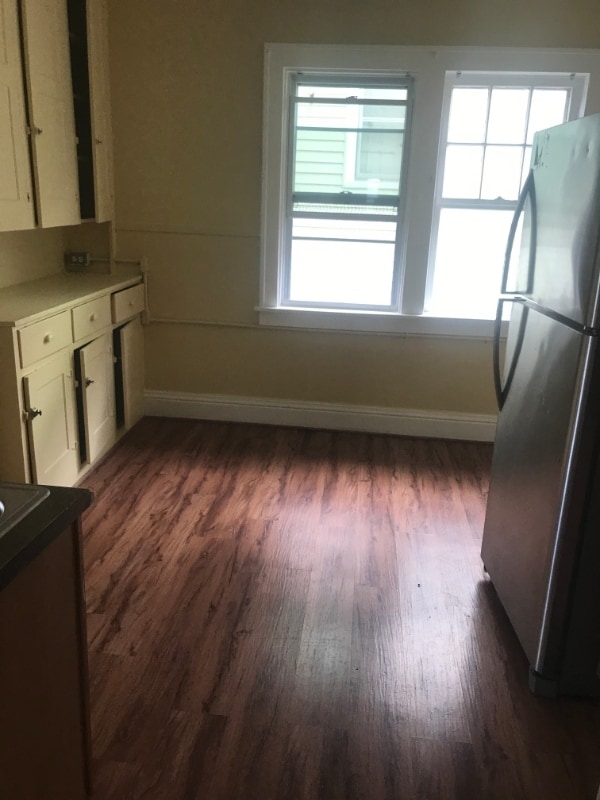 Foto del edificio - 1671 Taylor Ave