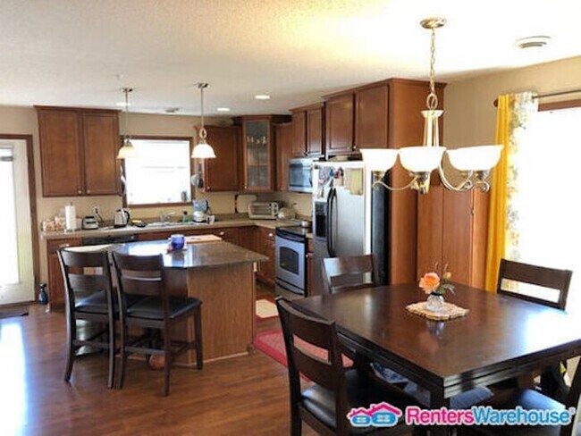 Foto del edificio - PRIME 3BD/2.5BA TOWNHOUSE IN PLYMOUTH