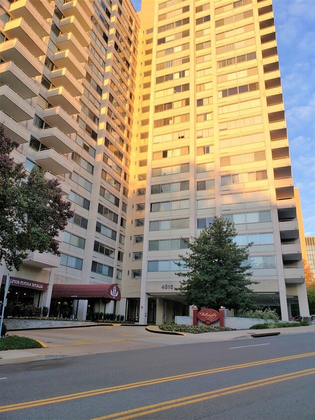 4515 Willard Ave Unit The Willoughby, Chevy Chase, MD 20815 Condo for