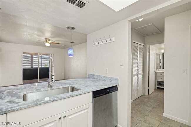 Foto del edificio - 608 SE 6th St
