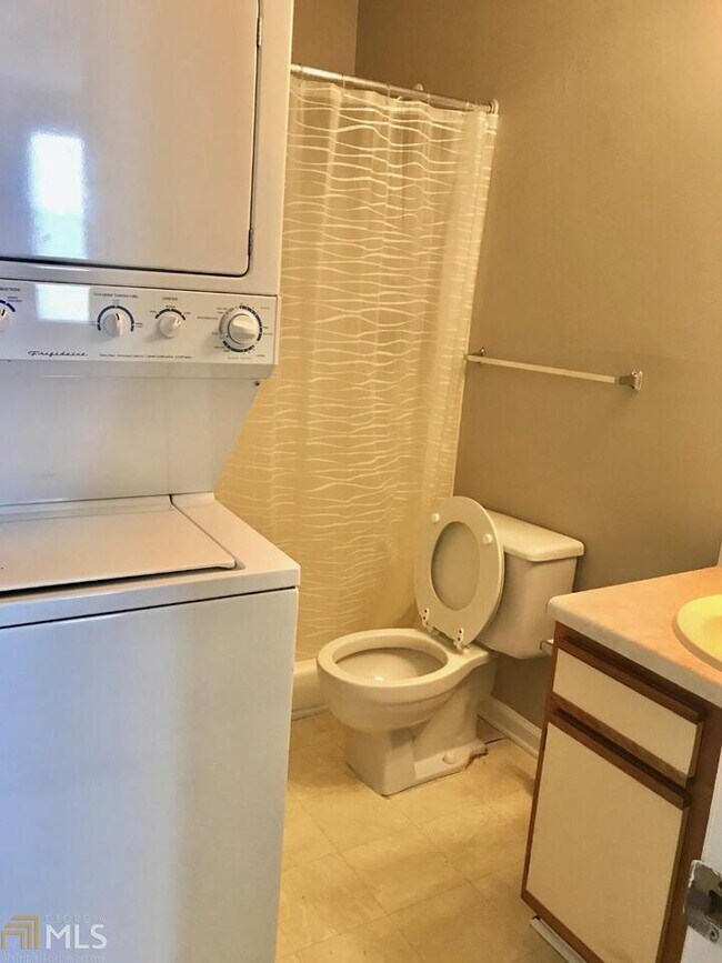 Foto del edificio - 202 Eagles Ct