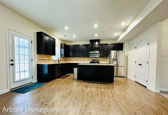 Building Photo - 3 br, 2.5 bath House - 214 Noble Woods Drive