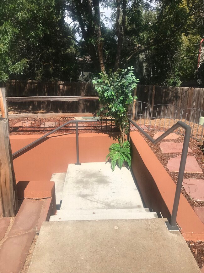 Entrance to Basement Apartment - 415 Lilac Ct