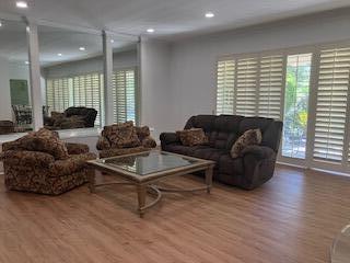 Foto del edificio - 76795 Lark Dr