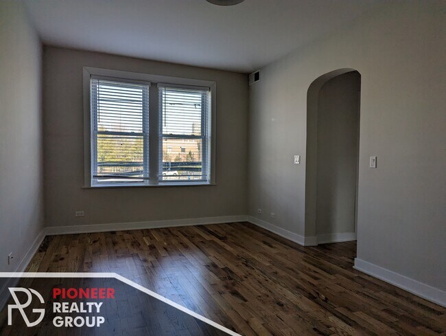 Foto del edificio - 630 W Wrightwood Ave