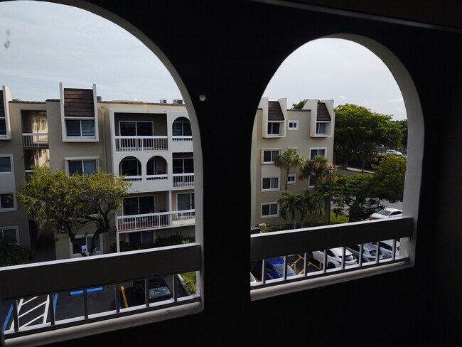 Foto del edificio - 7720 Camino Real