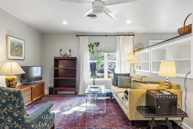Foto del edificio - 5404 Darlington Ln