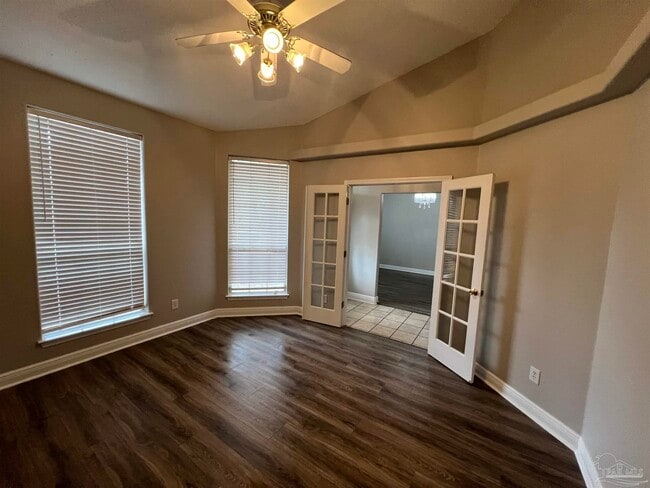 Building Photo - 7230 Annandale Dr