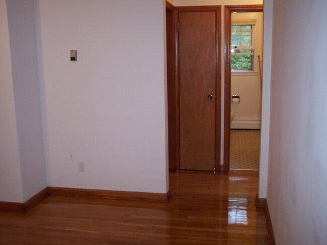 Building Photo - 508 Lee St