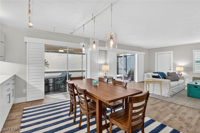 Foto del edificio - 1549 Sandpiper St
