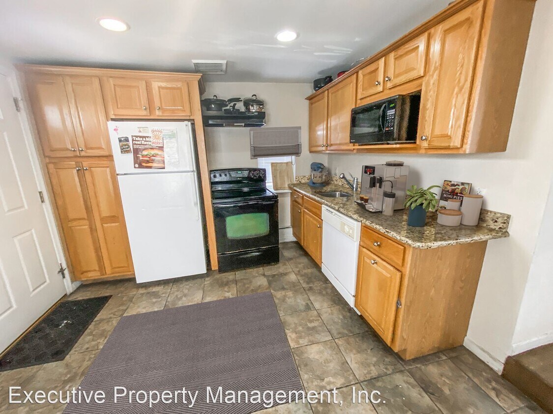 Building Photo - 5 br, 2 bath House - 151 Matsonford Rd.