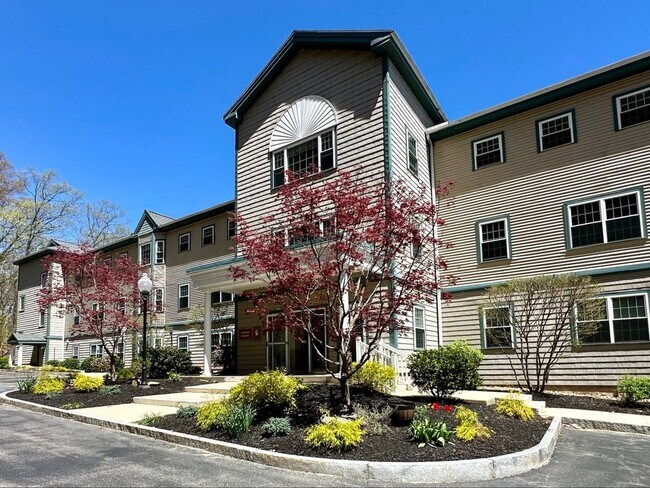 Foto del edificio - 3 Country Club Dr