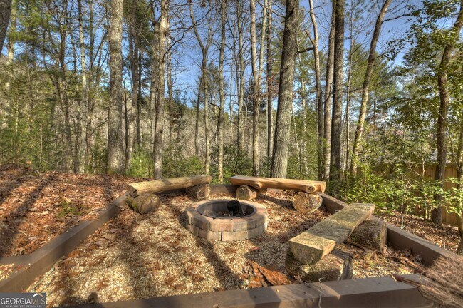 Building Photo - 133 Rocky Road