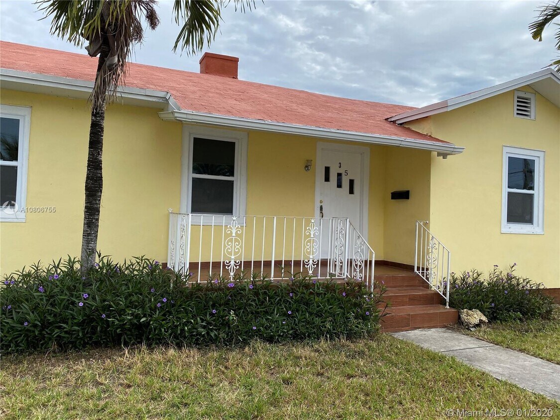 435 NW 18th Ave, Miami, FL 33125 House Rental in Miami, FL