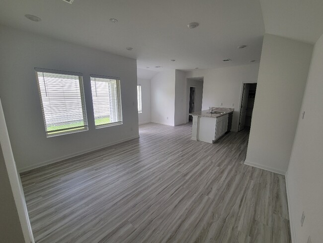 Building Photo - 602 S Bienville Ave