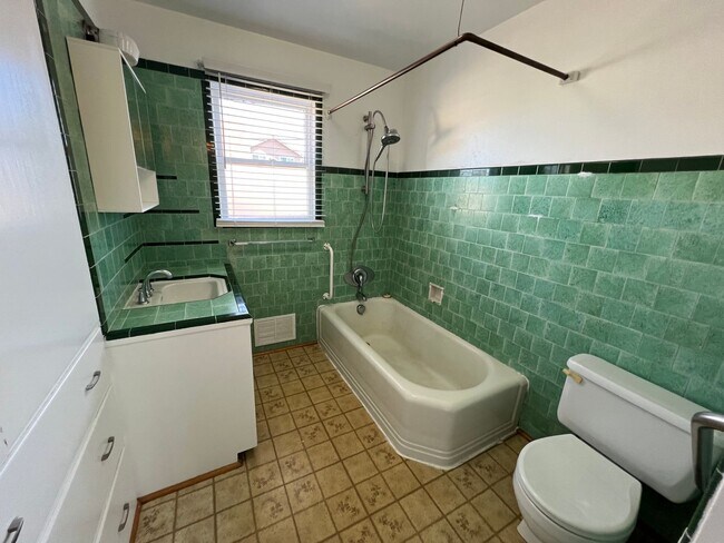 Foto del edificio - 3 Bed / 1.75 Bath Home for Rent in Bremert...