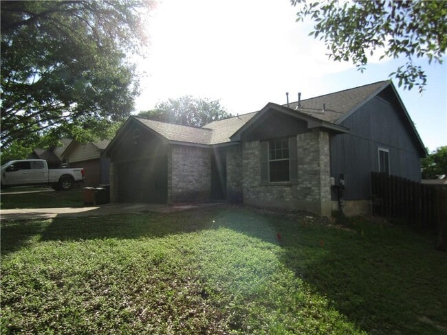 Building Photo - 1205 Fairwood Rd