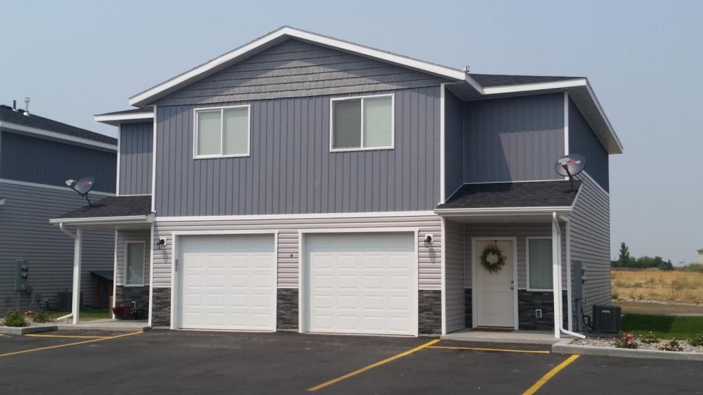 660 Ruby Cir, Shelley, ID 83274 Townhome Rentals in Shelley ID