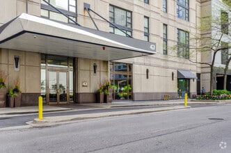 Building Photo - 401 E Ontario St