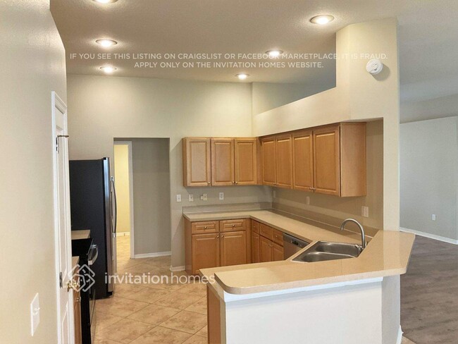 Building Photo - 9417 Hunters Pond Dr