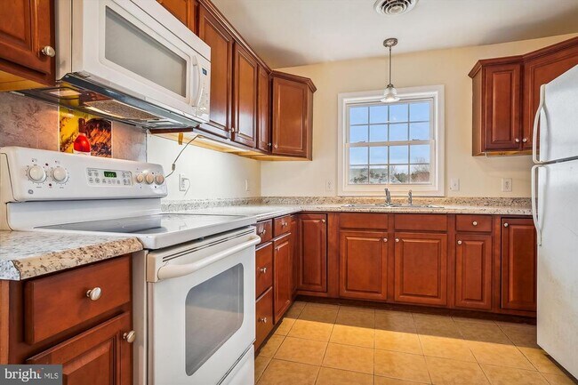 Foto del edificio - 9005 Centreville Rd