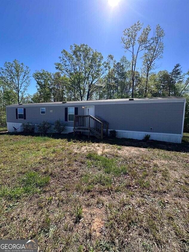 409 Homer Stephens Rd, Cornelia, GA 30531 House Rental in Cornelia