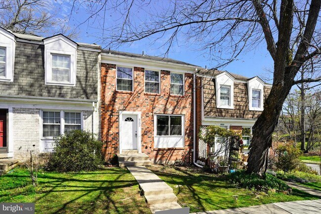 Foto del edificio - 9202 Sprucewood Rd
