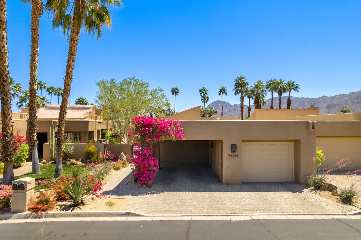 Primary Photo - 73366 Rosewood Ct