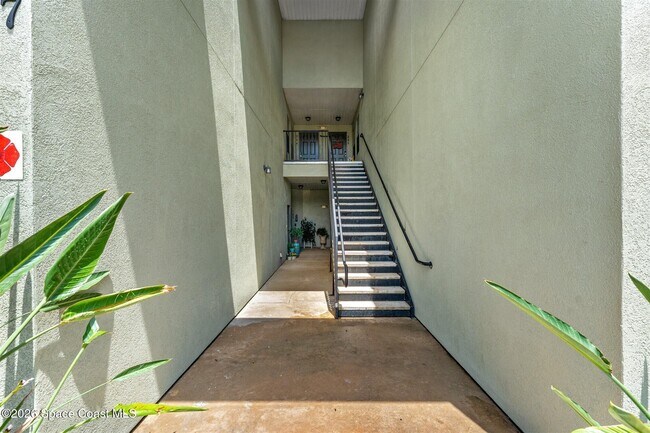 Foto del edificio - 4037 Meander Pl