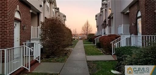 Foto del edificio - 544 Great Beds Ct