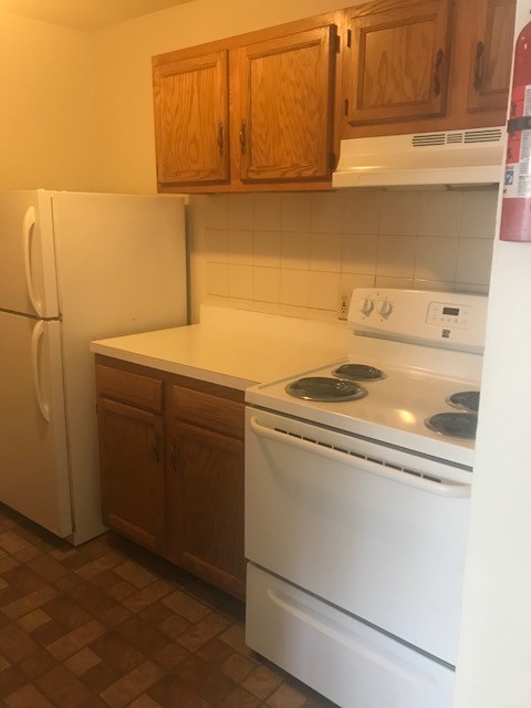 Primary Photo - Woodhill Apts_Radecke Ave - 5704-A1