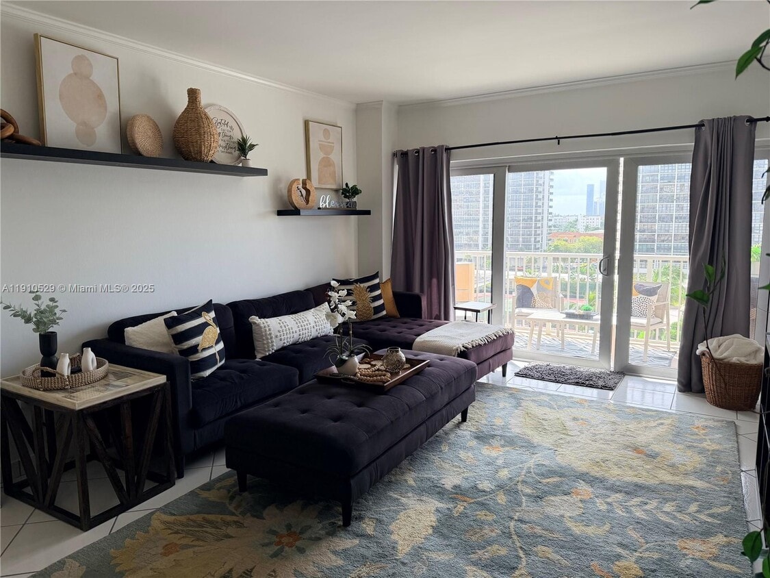 Foto principal - 1965 S Ocean Dr