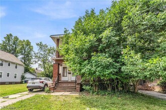 Building Photo - 3428 Altamont Ave