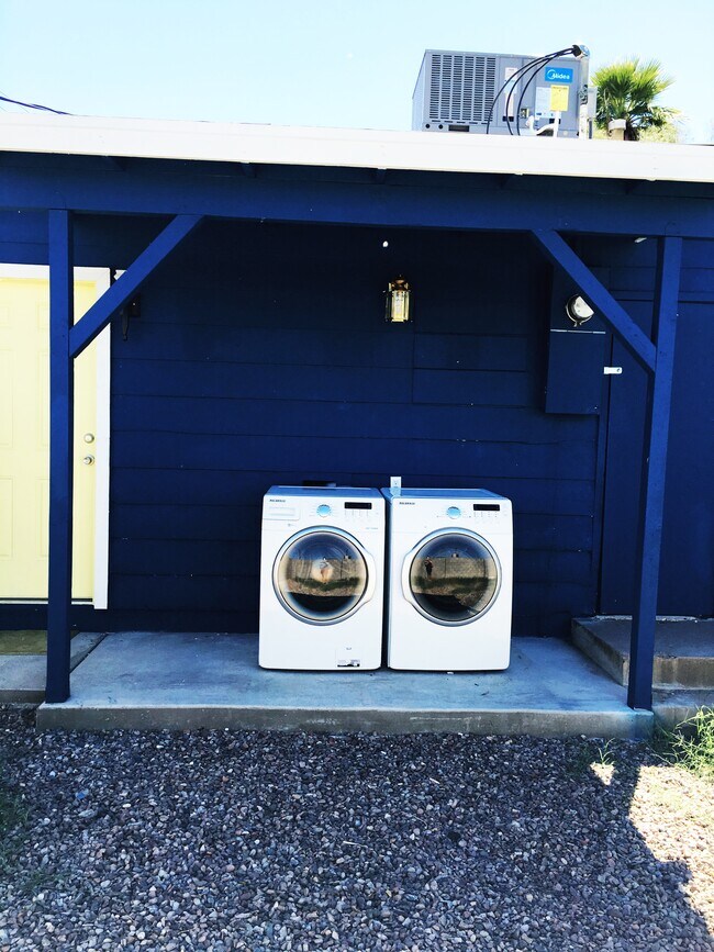 Laundry - 1346 E Culver St