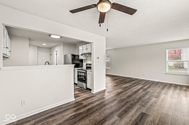 Foto del edificio - 1316 Freemont Ln