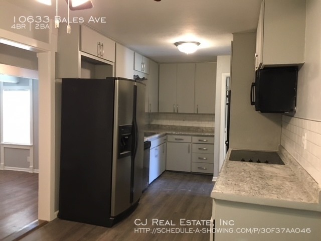 Foto del edificio - 10633 Bales Ave