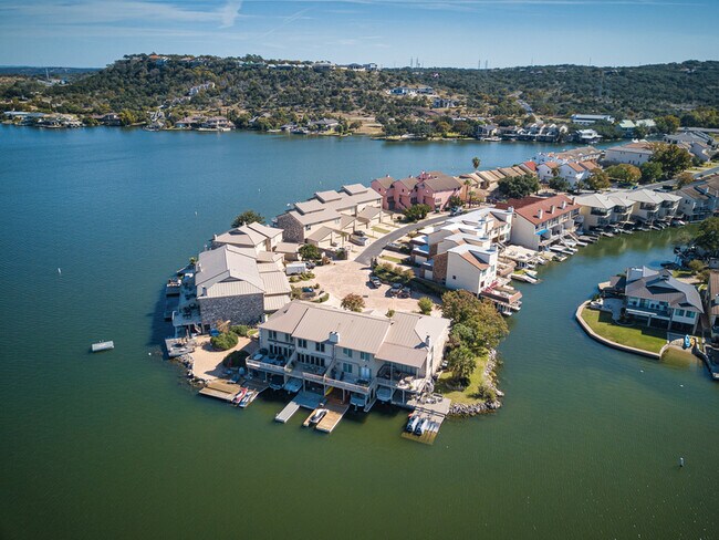 Building Photo - 614 Horseshoe Bay N Blvd
