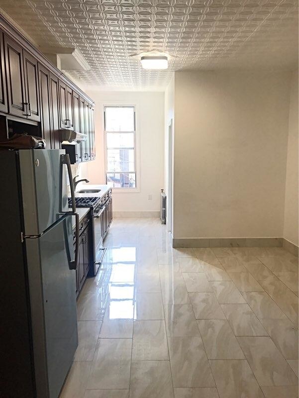 Foto del edificio - 1732 Summerfield St
